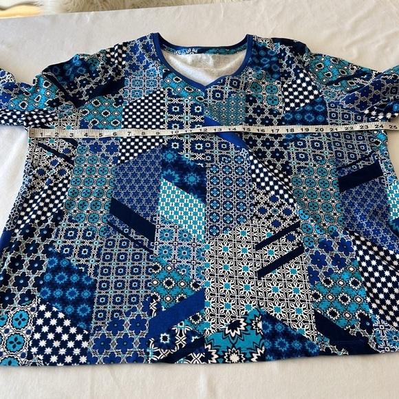 Kim Rogers Woman Blue Patchwork Design V Neck Tunic Sz 2x - Picture 8 of 11